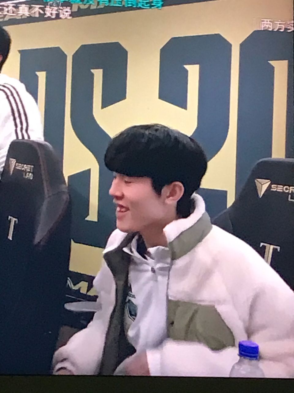 通过多层次 通过多层次