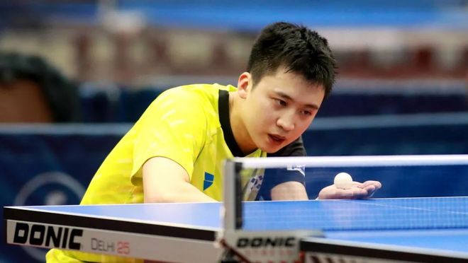 在全英羽毛 在全英羽毛