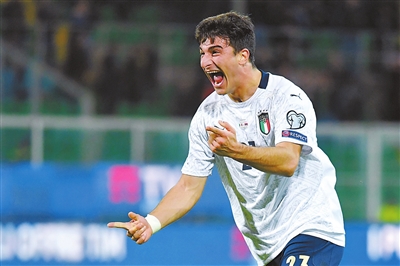 詹姆斯炸了！8万分神迹碾压十队，鲨鱼答案若在这一天直接统治联盟