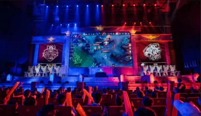 前离开CB 前离开CB